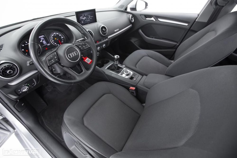 Audi A3 Sportback 30 TDI - 8