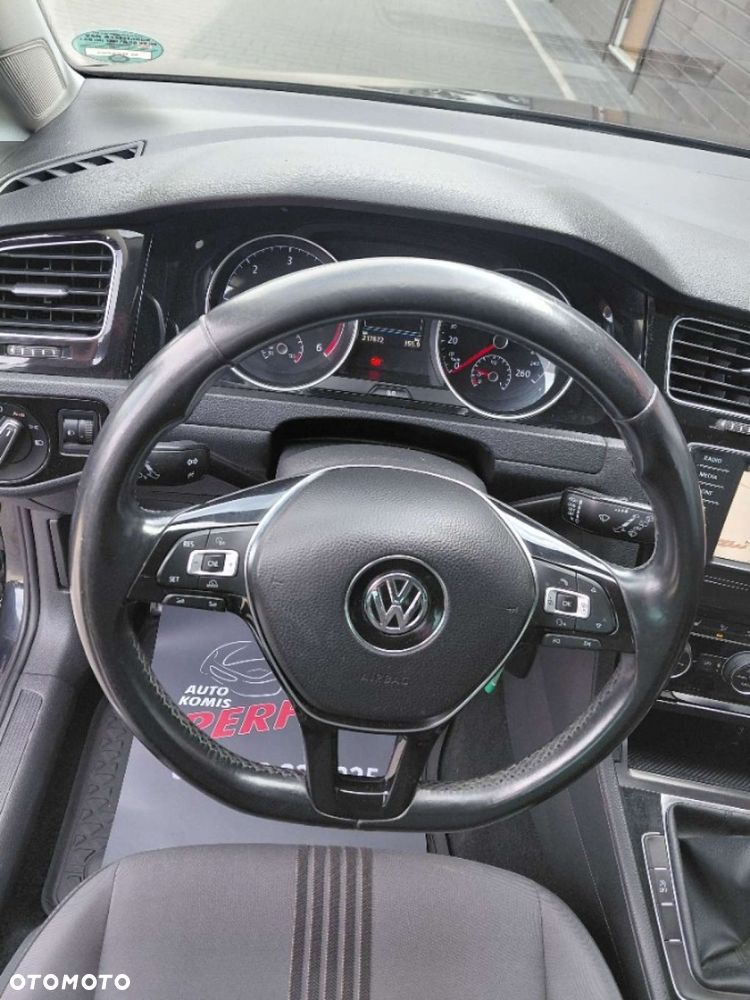 Volkswagen Golf - 12