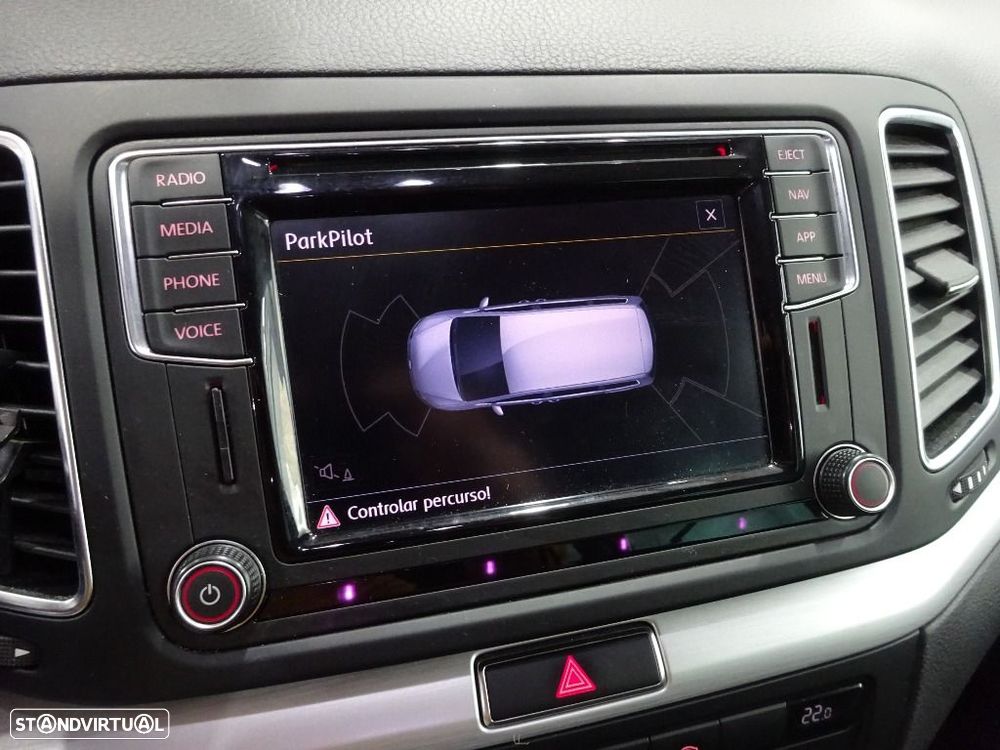 VW Sharan 2.0 TDI Confortline DSG - 22