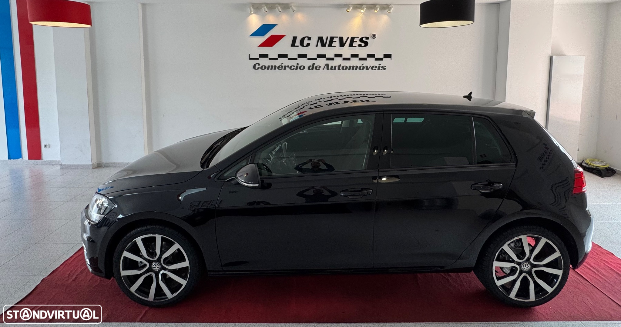 VW Golf 1.6 TDI Confortline - 4