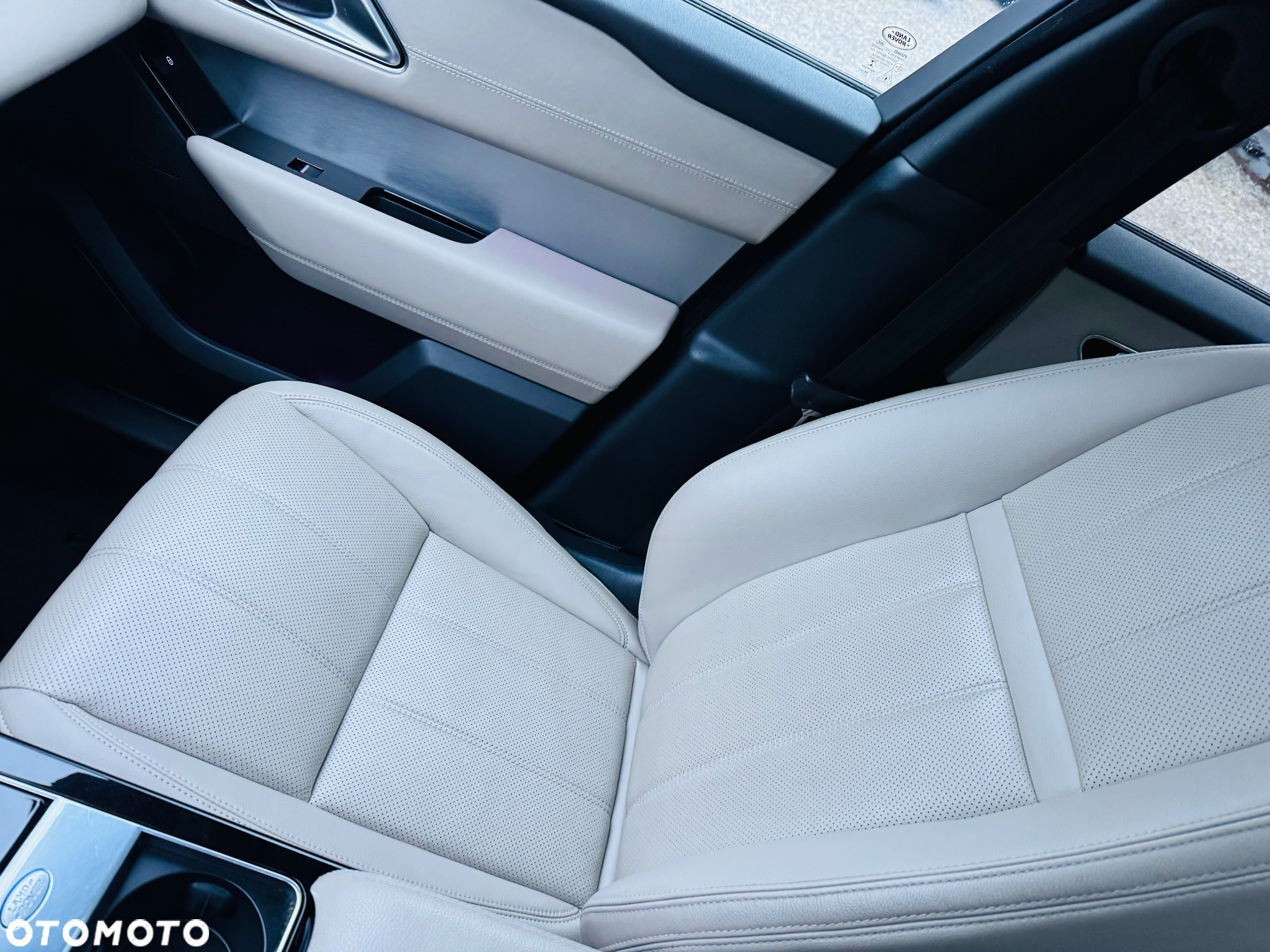 Land Rover Range Rover Velar 2.0d R-Dynamic HSE - 22