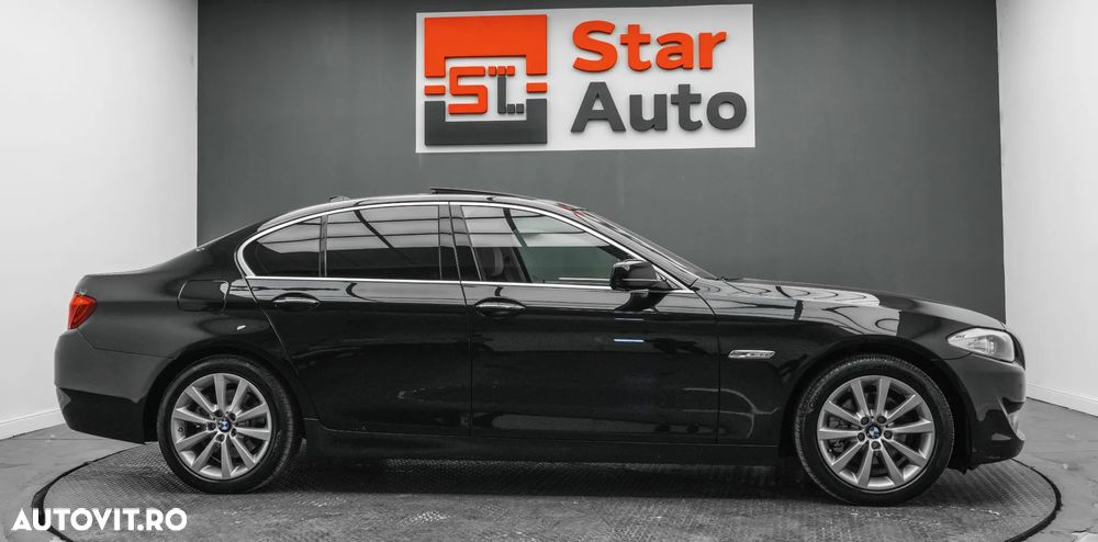 BMW Seria 5 520d xDrive - 12