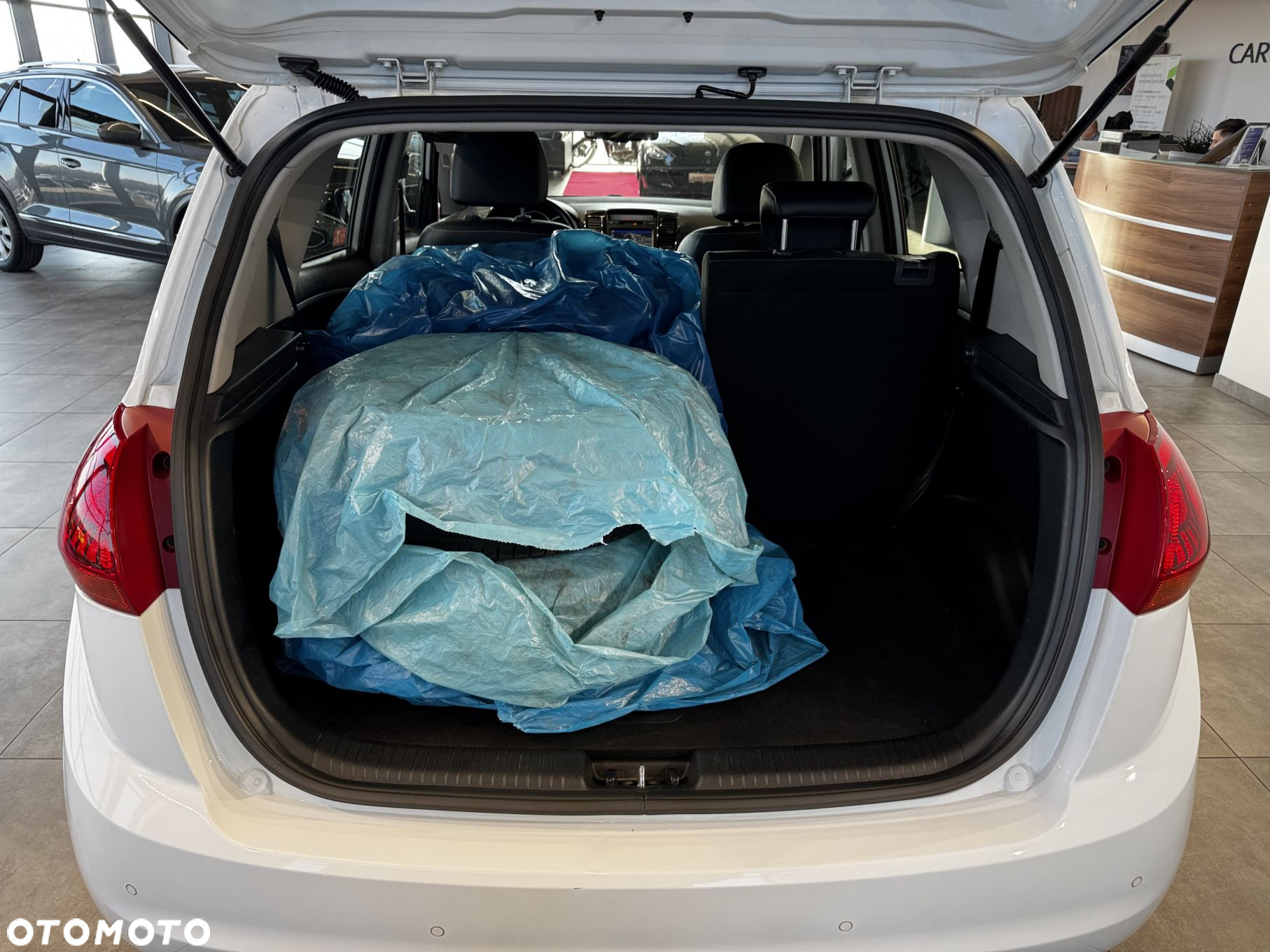 Kia Venga - 11
