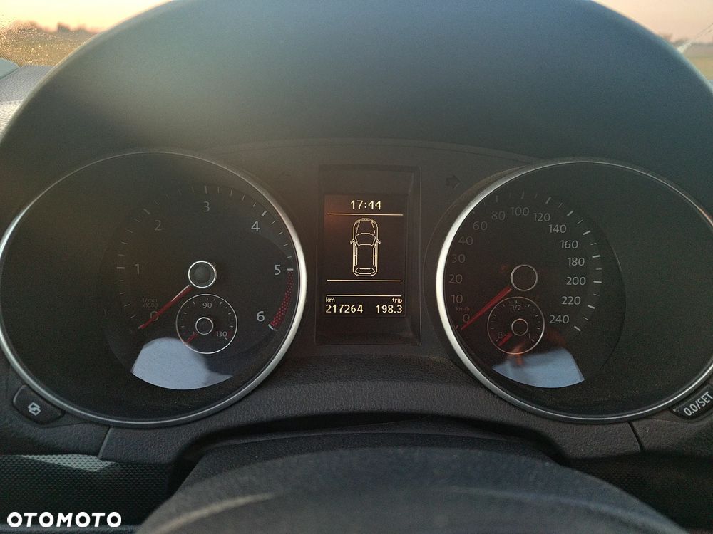 Volkswagen Golf 1.6 TDI Comfortline - 24