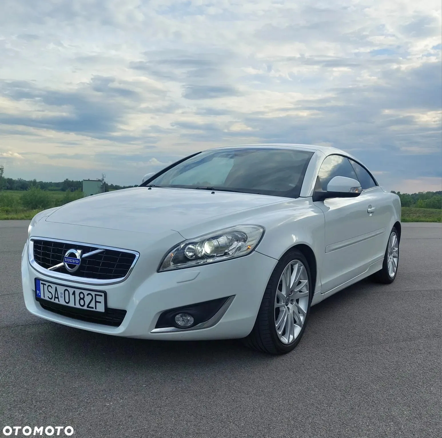 Volvo C70 D3 Momentum - 6