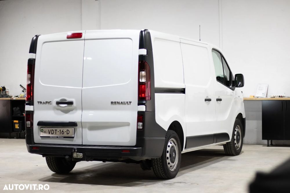 Renault Trafic - 10