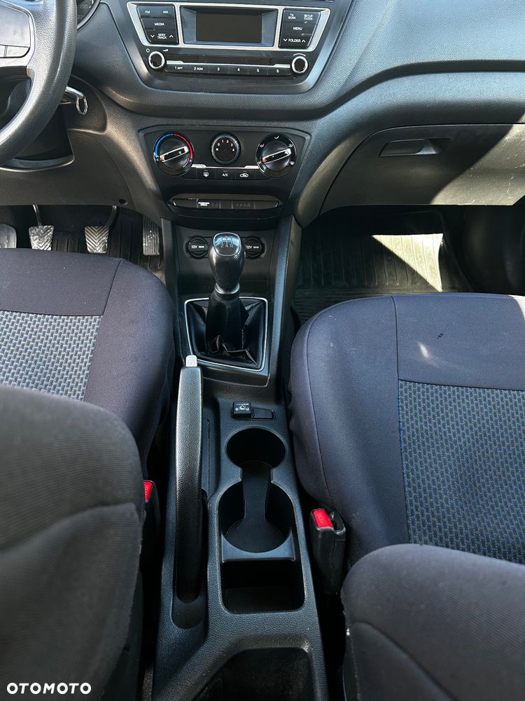 Hyundai i20 - 8