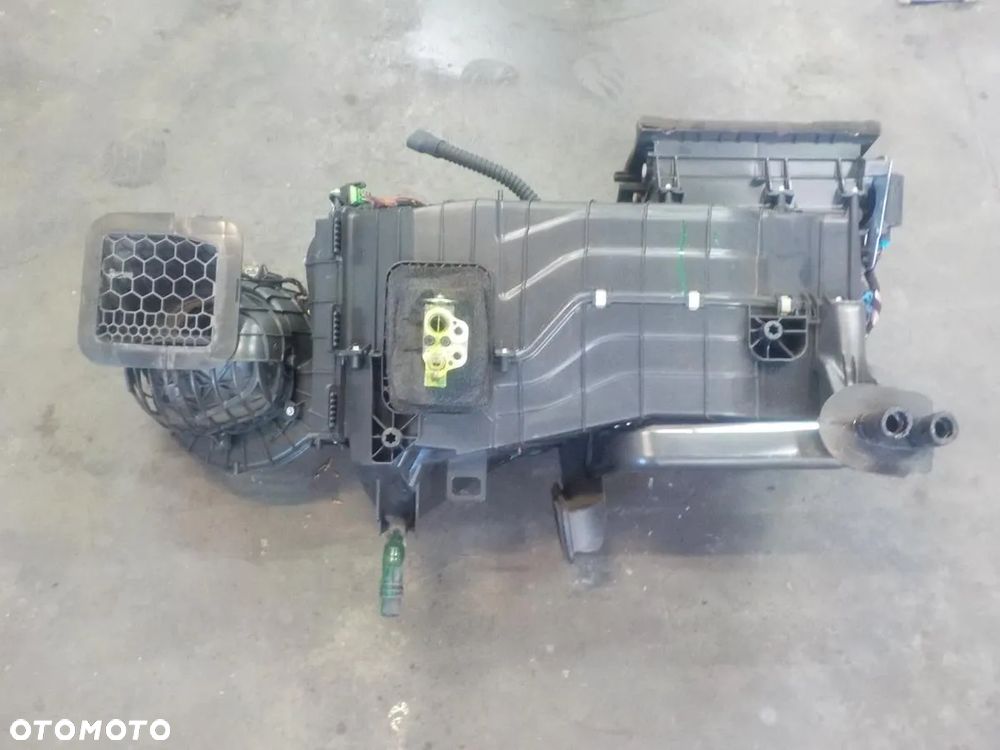 VW T5 OBUDOWA NAGRZEWNICY DMUCHAWA CLIMATRONIC - 5