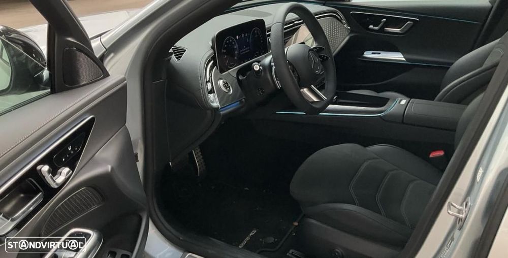 Mercedes-Benz E 300 Standard - 3