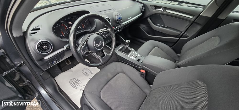 Audi A3 Sportback - 12