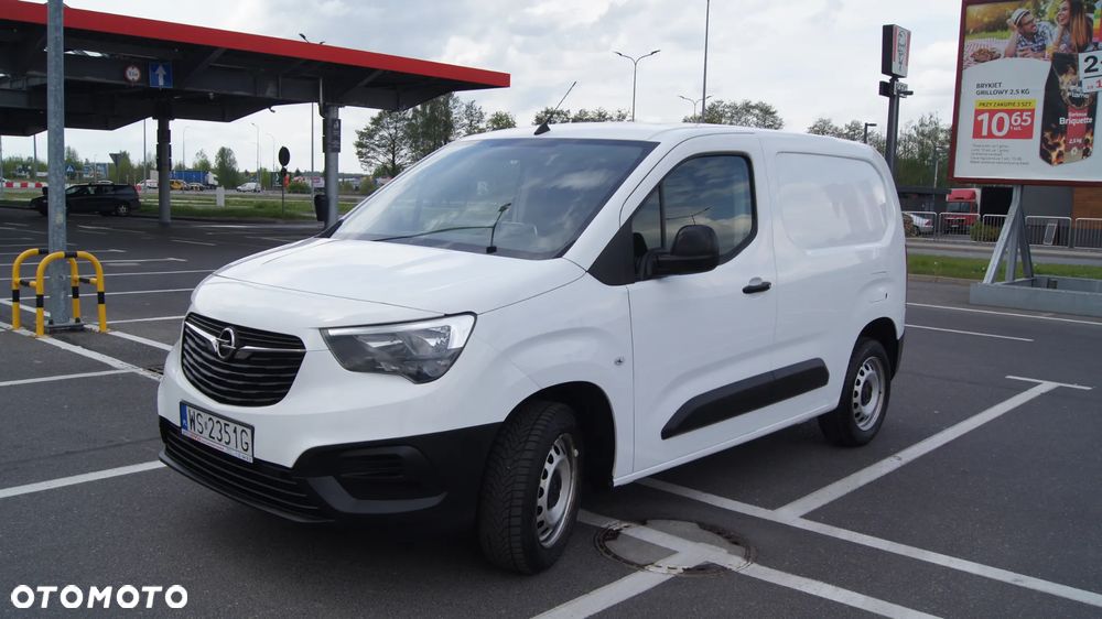 Opel COMBO - 1