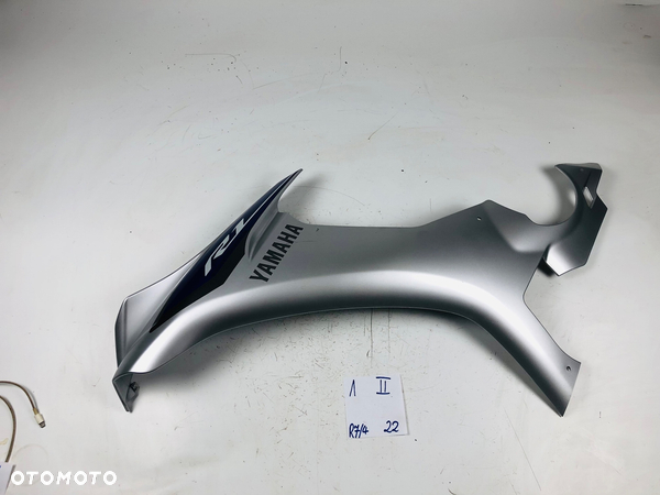 Yamaha R1 RN32 15-18 owiewka lewa boczek lewy