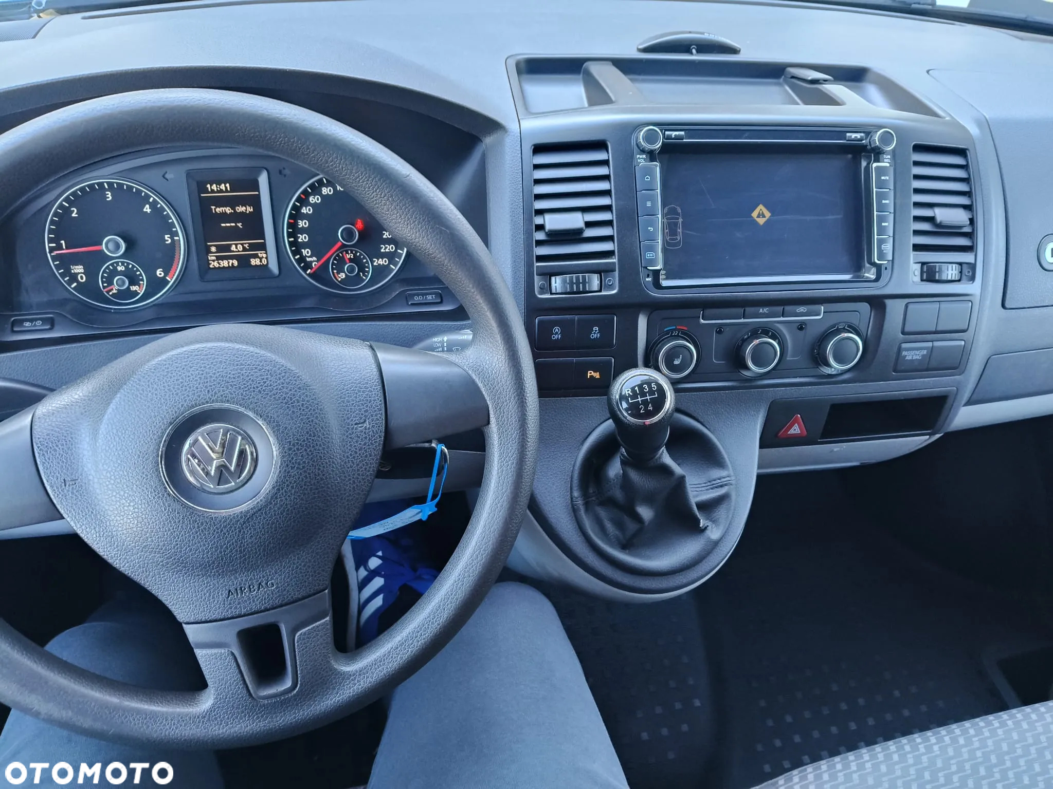 Volkswagen T5 - 10