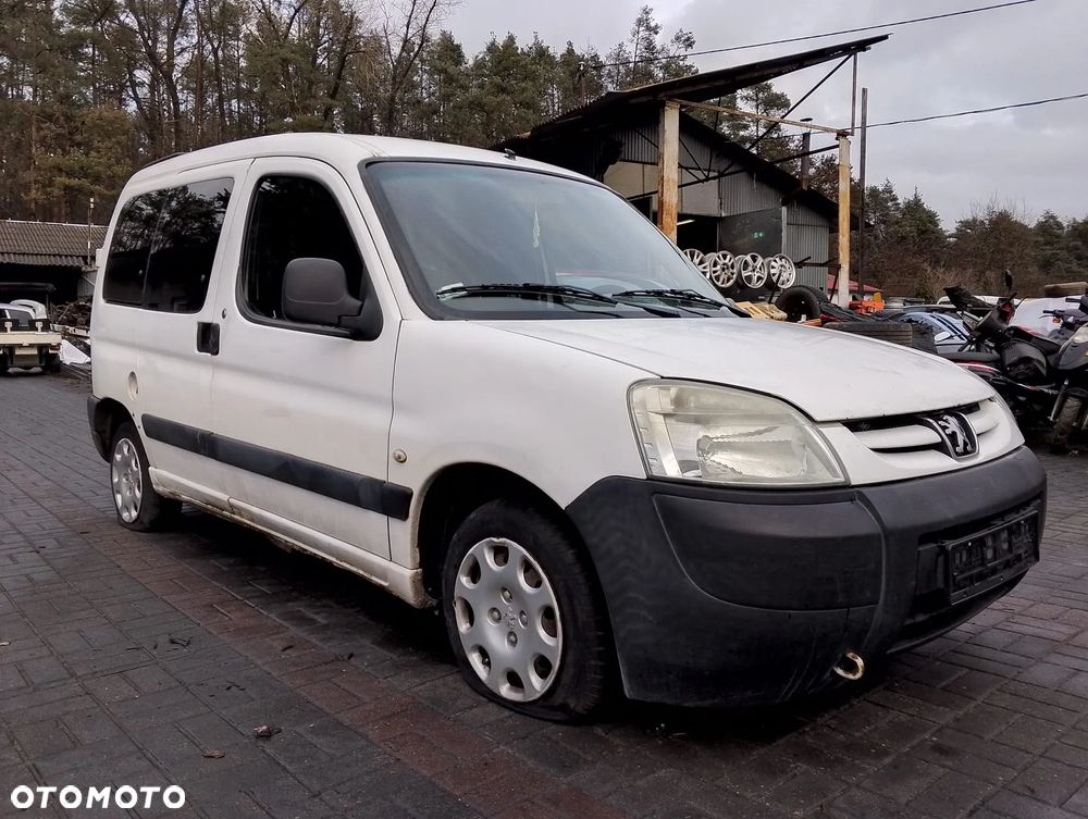 KOMPLETNY PRZÓD Peugeot Partner I FL Citroen Berlingo (Po Lift) EWP /EWPA / EWPB / 249 kolor biały Europa MASKA LAMPA prawa lewa ZDERZAK BŁOTNIK GRILL ATRAPA PAS PRZEDNI WZMOCNIENIE CZOŁOWE CHŁODNICA HALOGEN do założenia bez malowania - 6