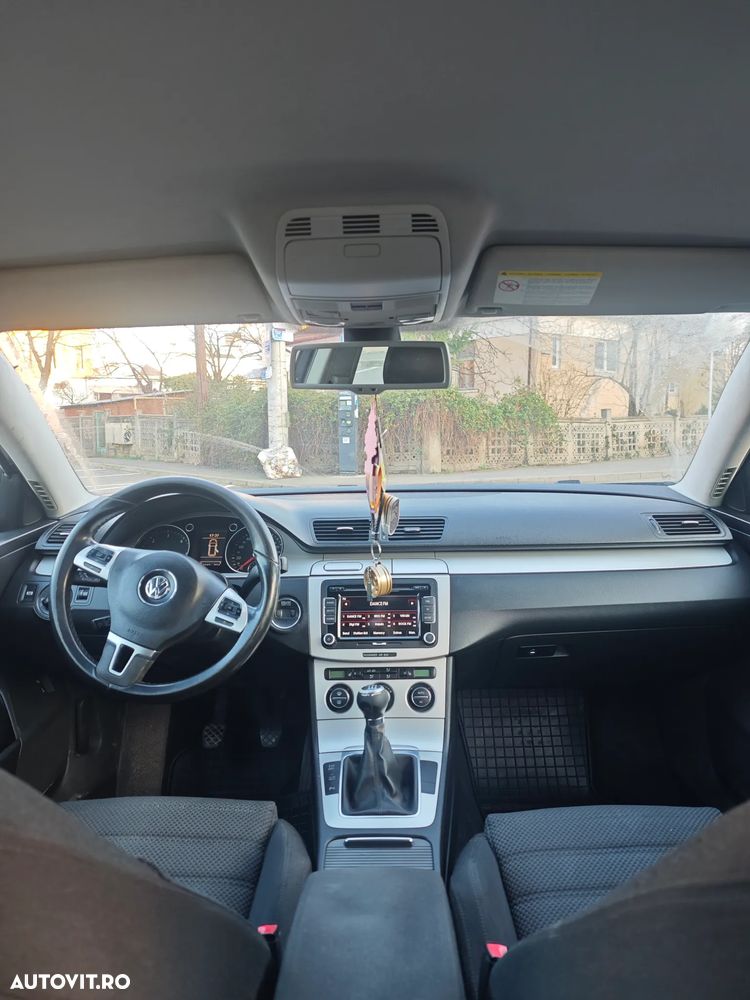 Volkswagen Passat - 7