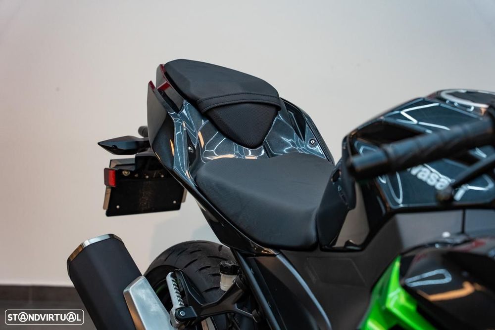 Kawasaki Ninja 400 - 17