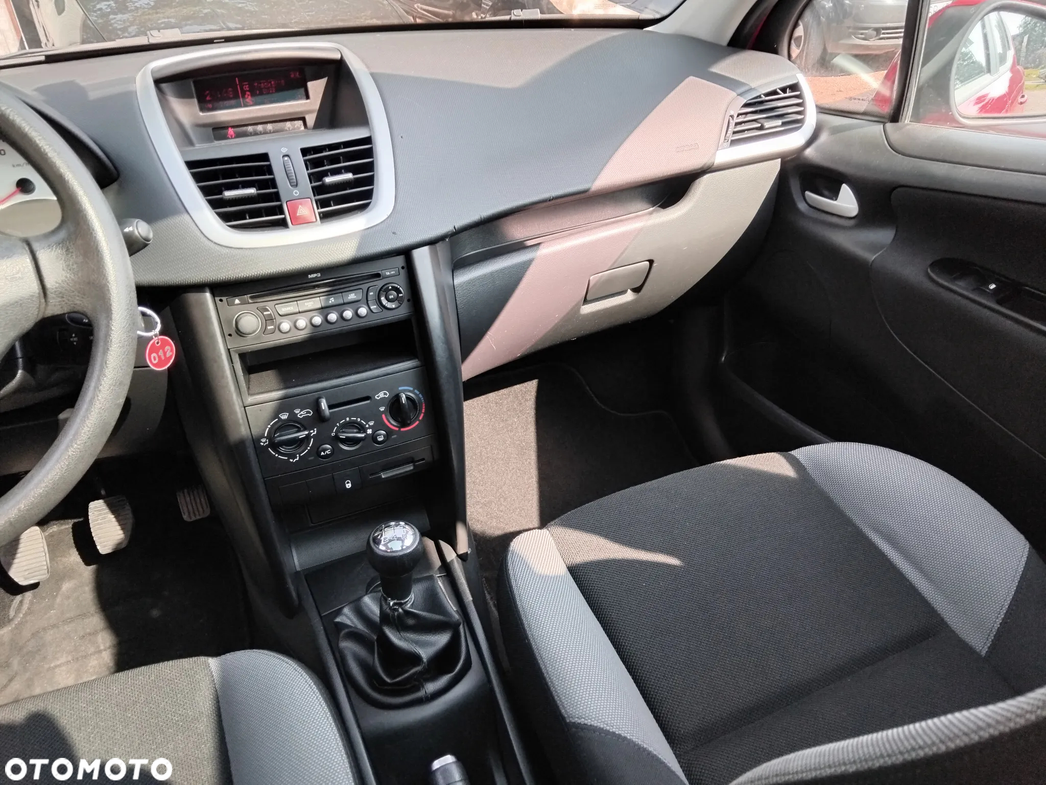 Peugeot 207 1.4 Trendy - 25
