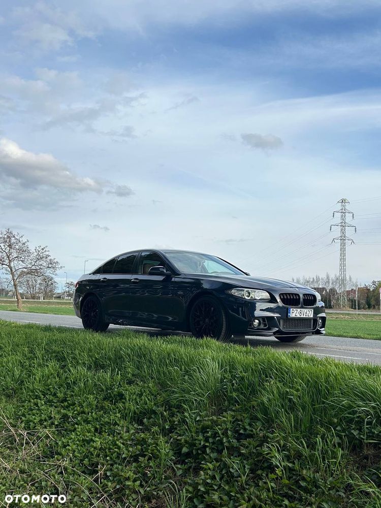 BMW Seria 5 535i Luxury Line - 23
