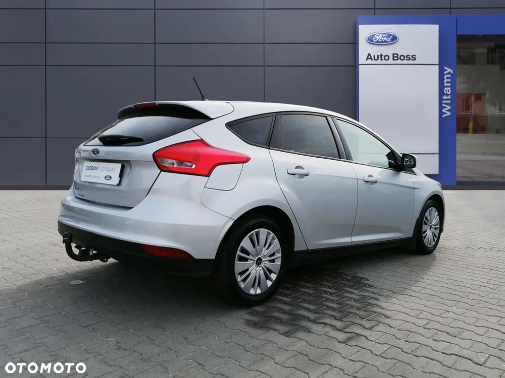 Ford Focus 1.6 Trend - 5