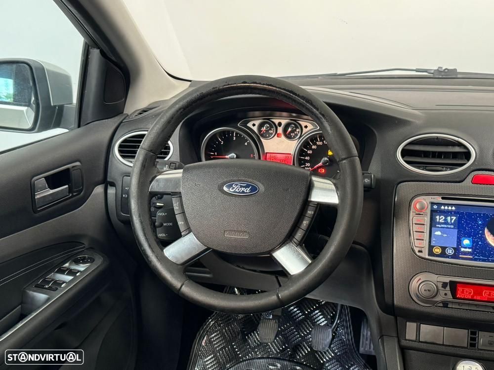 Ford Focus SW 1.6 TDCi Titanium - 28