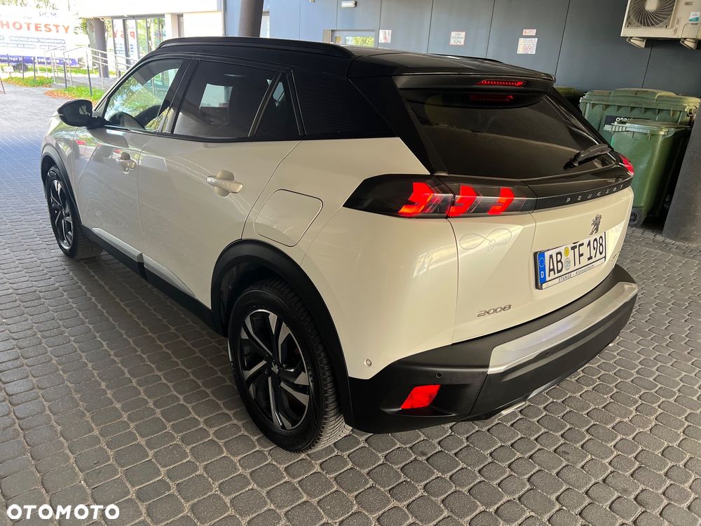 Peugeot 2008 PureTech 130 EAT8 GT - 13