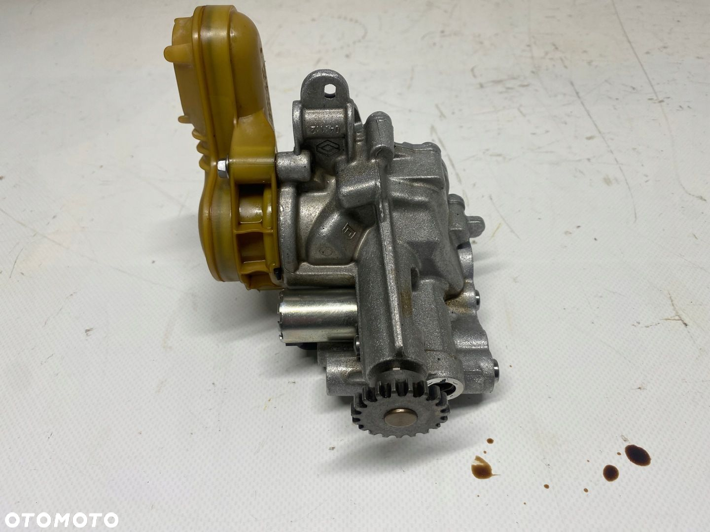 POMPA OLEJU NISSAN QASHQAI 1.3 TCE 19-25 HR13 150100347R - 2