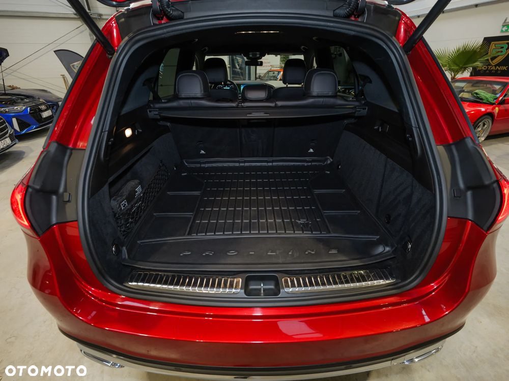 Mercedes-Benz GLE 300 d 4Matic 9G-TRONIC AMG Line - 38