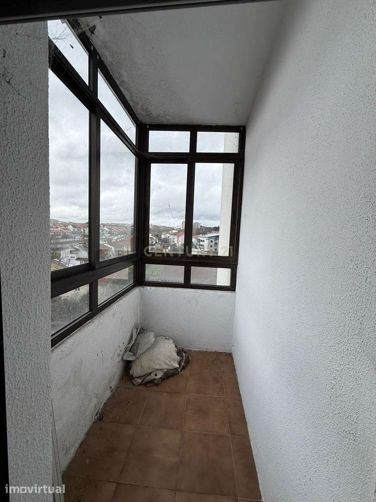 Apartamento T2 em Bragança com Vista Panorâmica - Grande imagem: 2/9