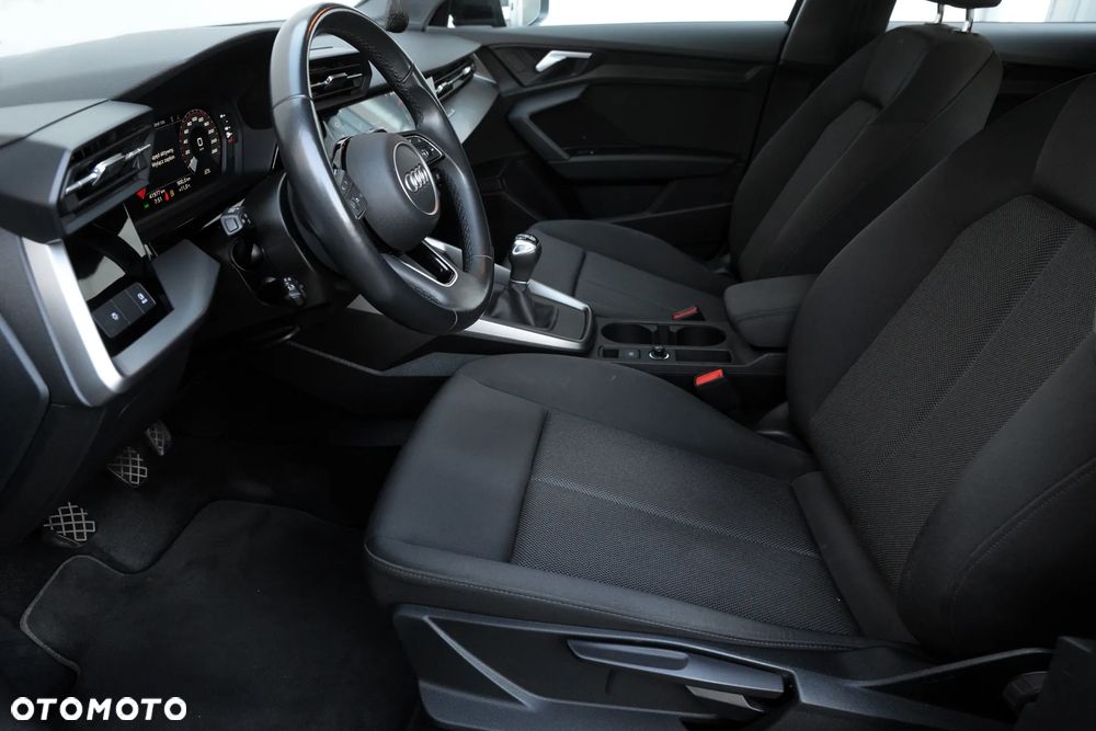 Audi A3 Sportback 30 TFSI Edition One - 9