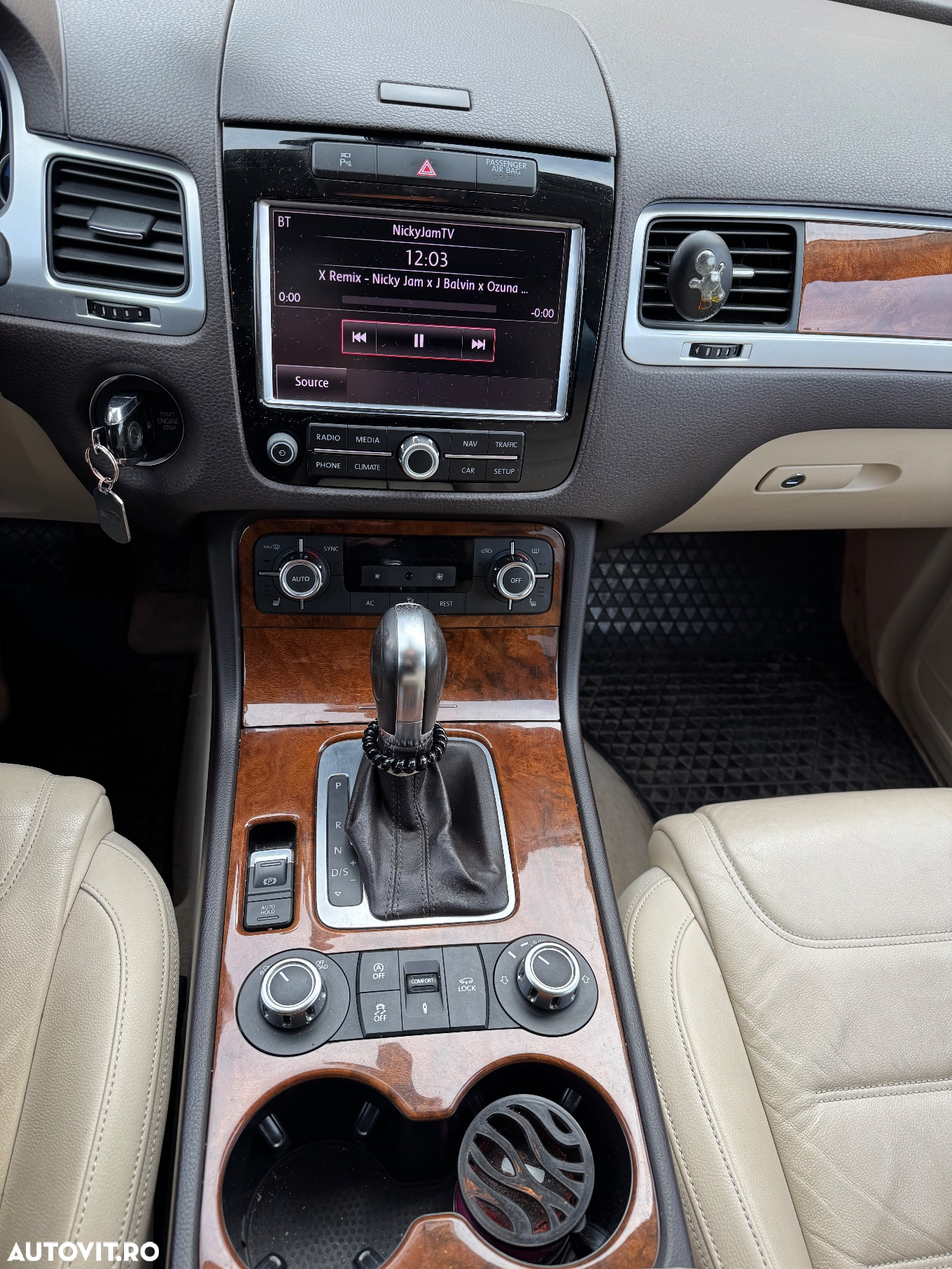 Volkswagen Touareg 3.0 V6 TDI BMT - 12