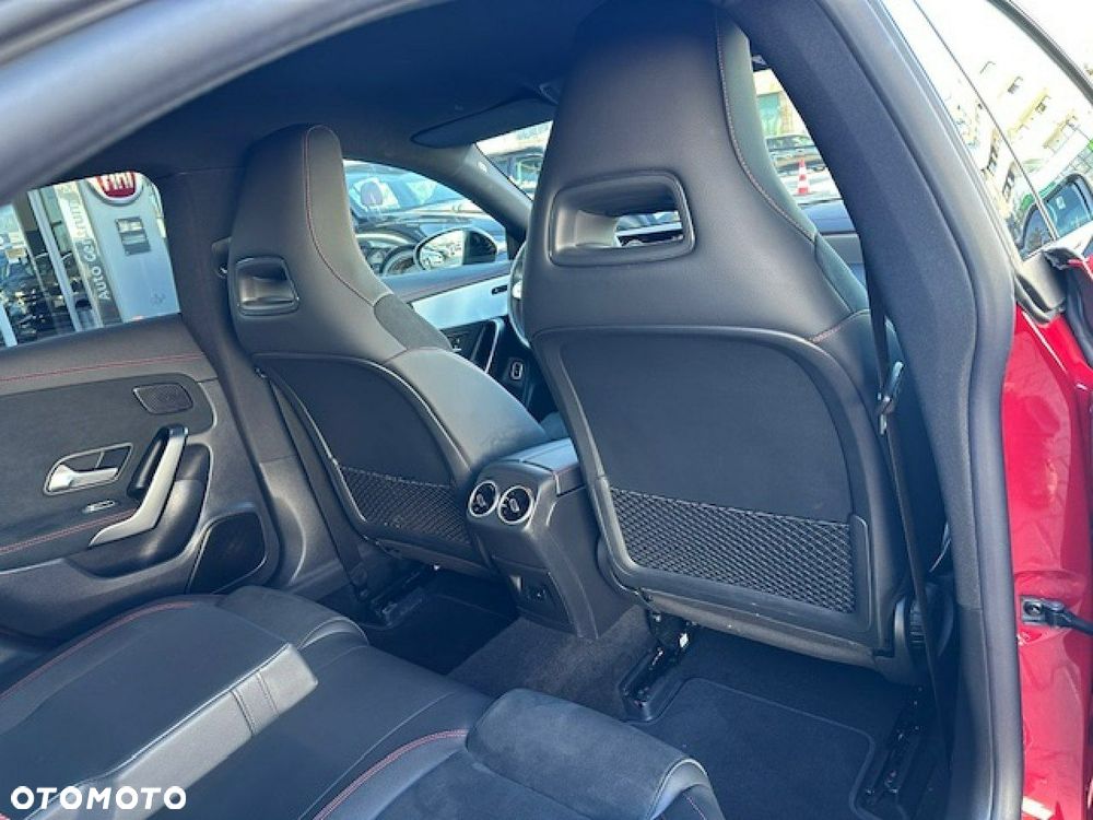 Mercedes-Benz CLA 200 7G-DCT AMG Line - 36