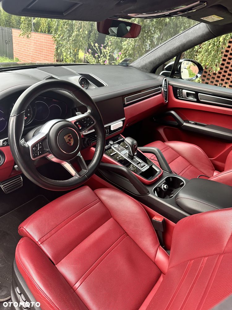 Porsche Cayenne GTS - 8