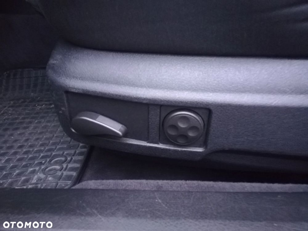 Audi A6 Avant 2.4 - 30