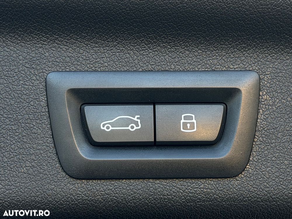 BMW X1 sDrive18d Aut. xLine - 16