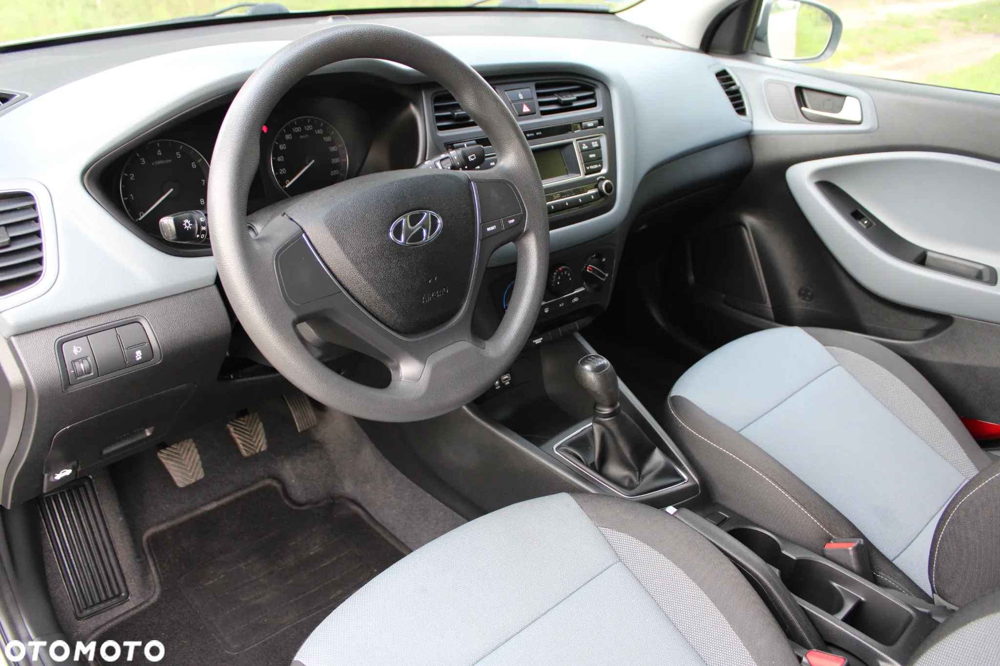 Hyundai i20 - 12