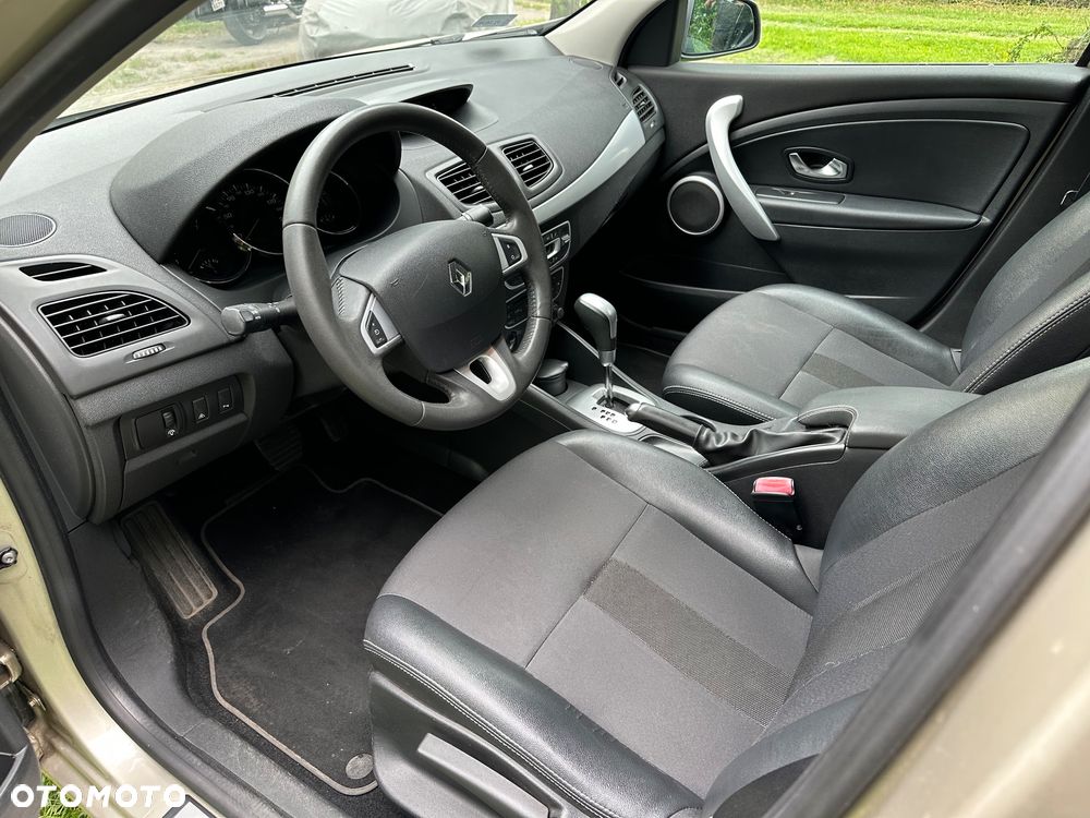 Renault Fluence 2.0 16V Privilege X-Tronic CVT - 10