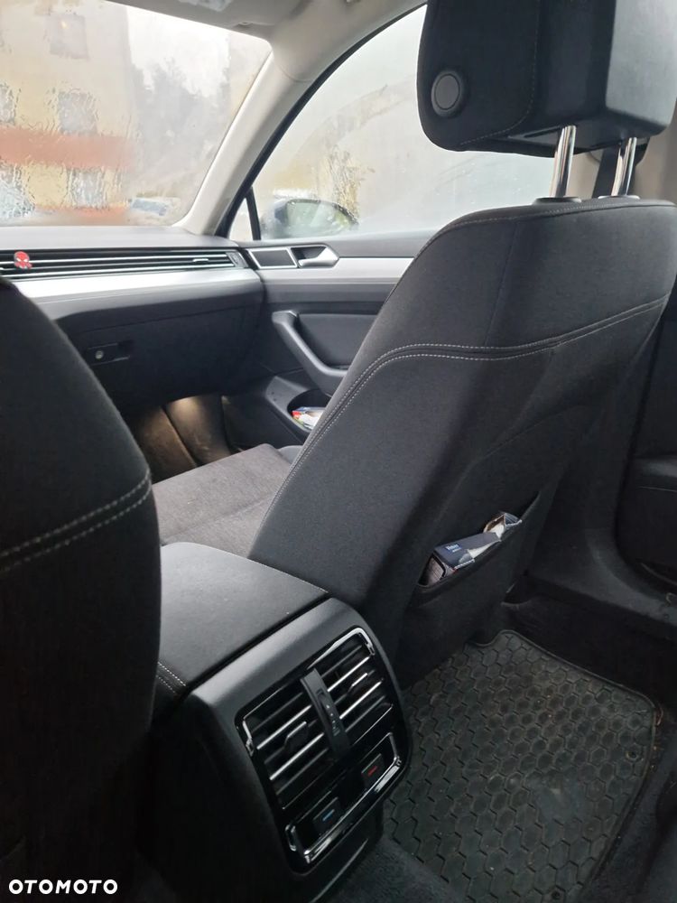 Volkswagen Passat 1.4 TSI BMT ACT Trendline - 12