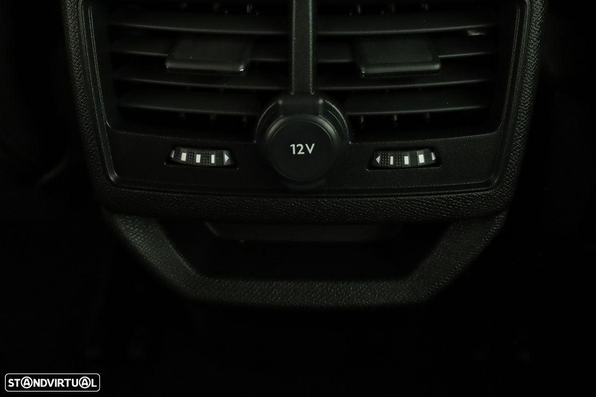 Peugeot 3008 1.6 Hybrid Allure e-EAT8 - 24
