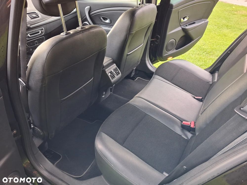 Renault Megane TCe 130 Bose Edition - 8