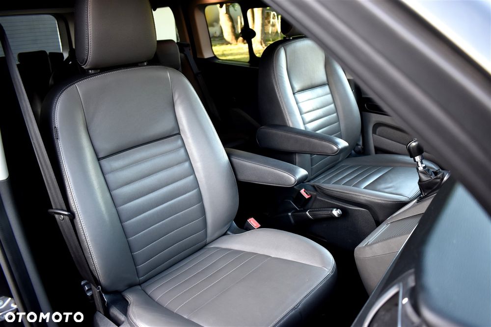 Ford Tourneo Custom 2.0 TDCi L2 Titanium - 24
