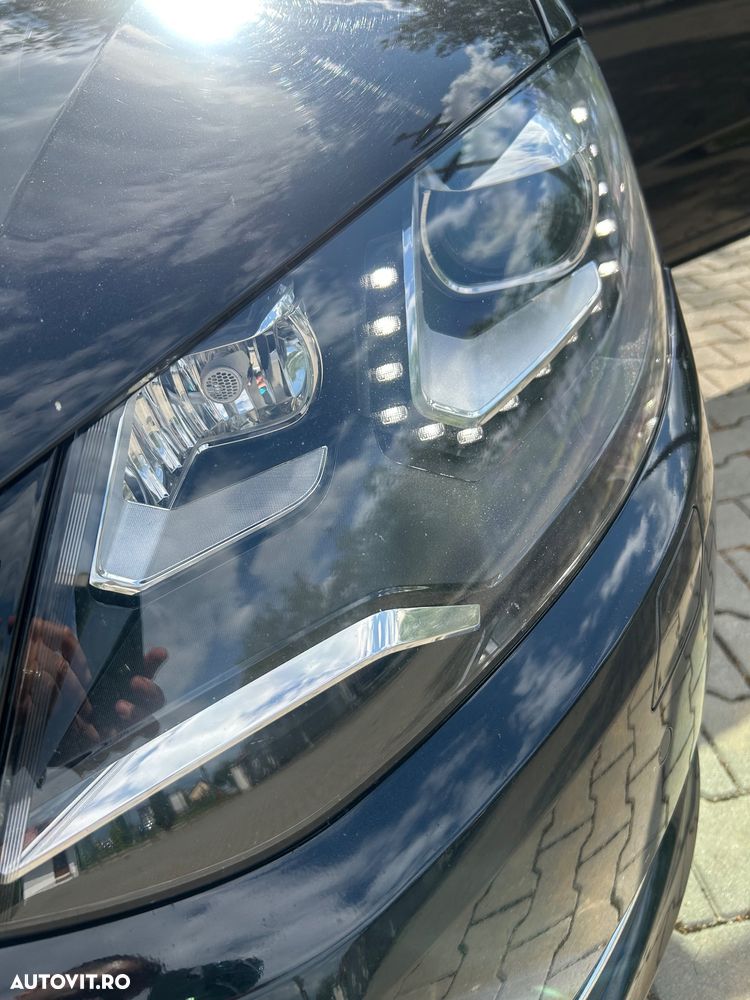 Volkswagen Sharan 2.0 TDI DSG Blue Motion Highline - 9