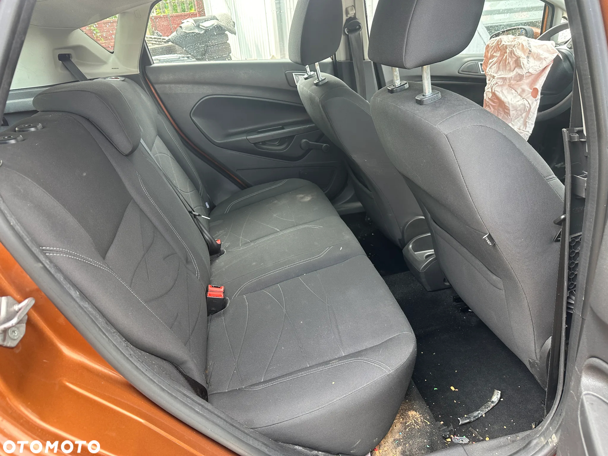 Ford Fiesta - 12