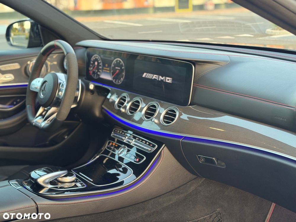Mercedes-Benz Klasa E AMG 43 4Matic 9G-TRONIC - 38