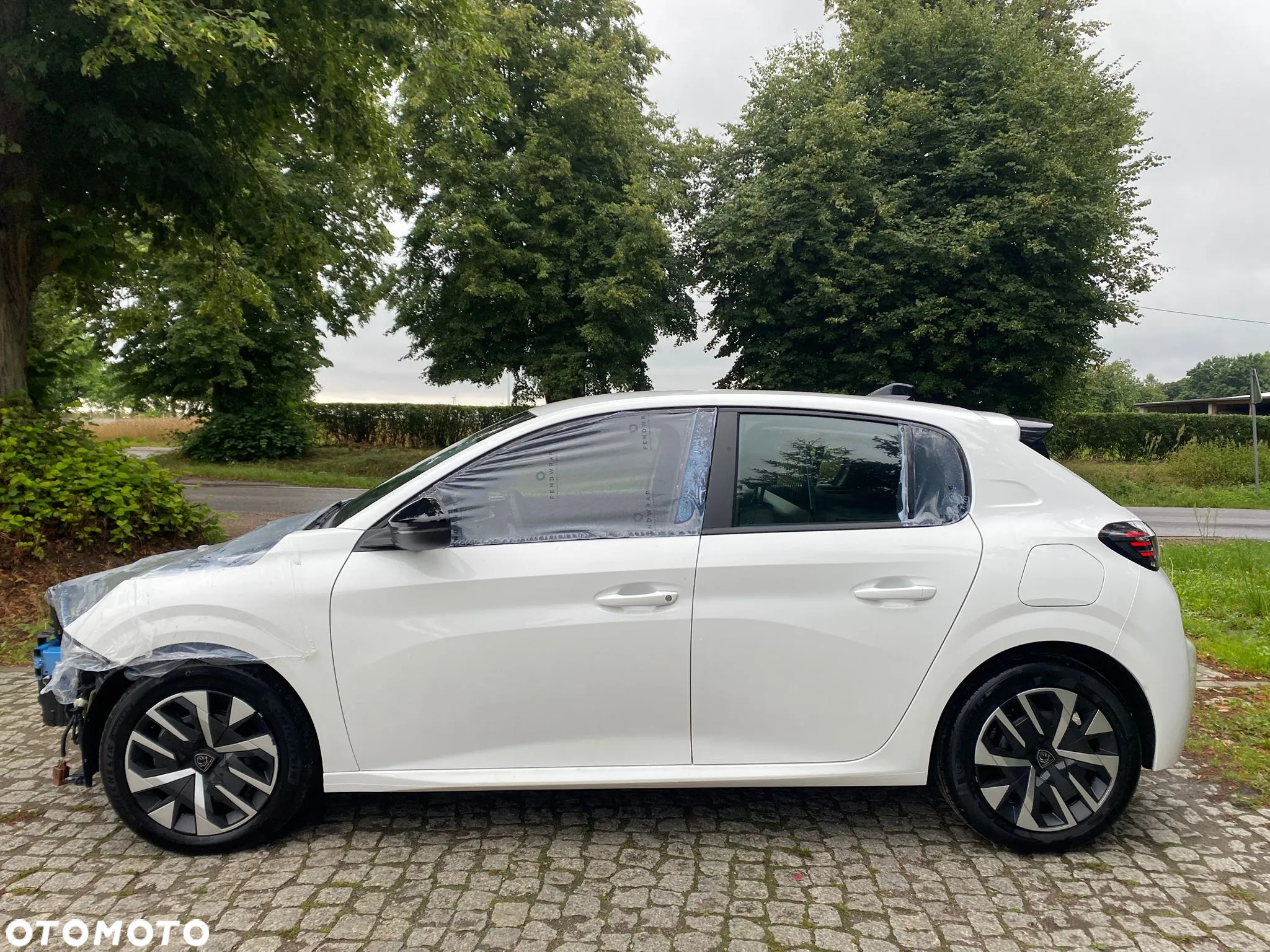 Peugeot 208 1.2 PureTech Active Pack S&S EAT8 - 6