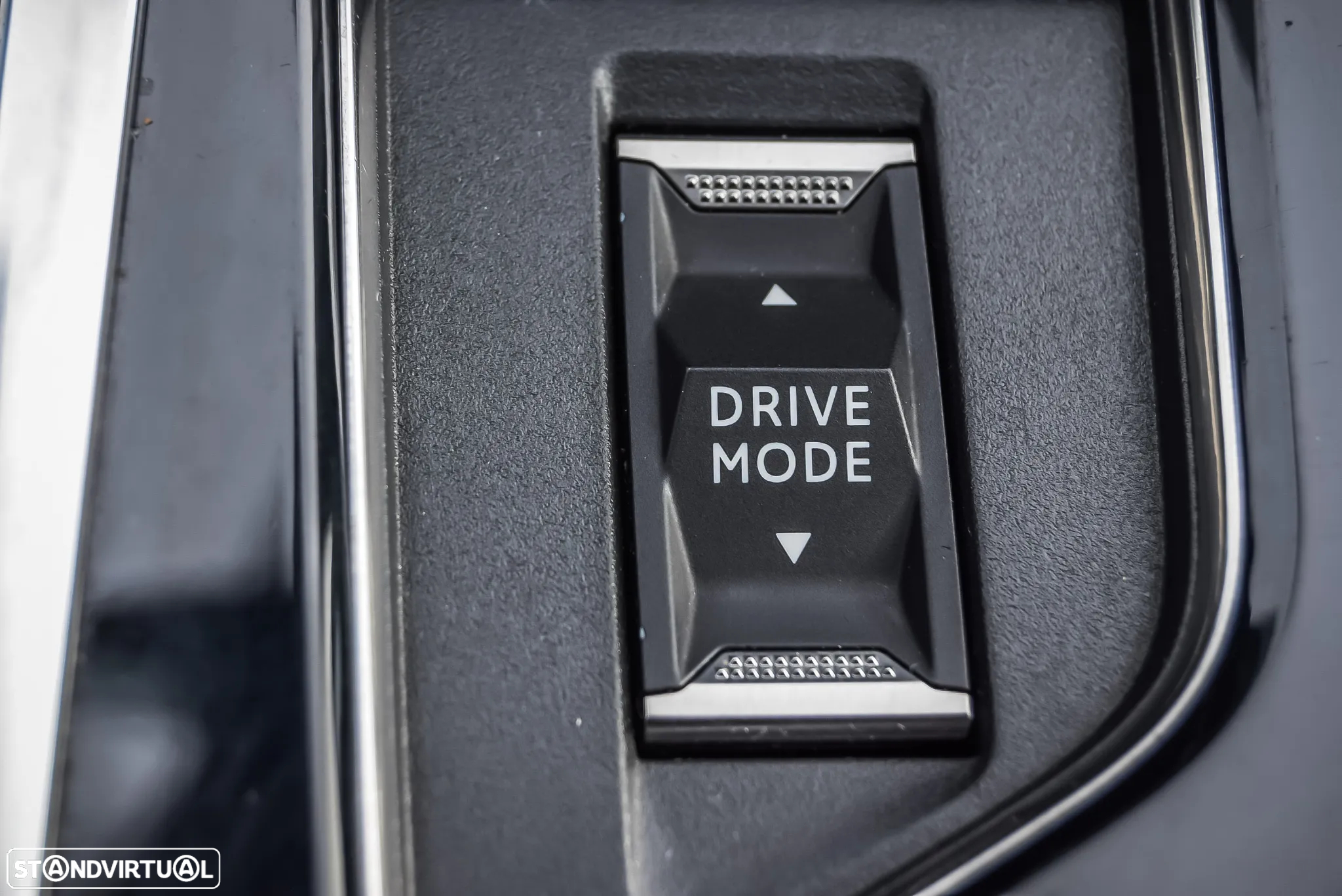 Peugeot 3008 1.6 Hybrid4 Allure Pack e-EAT8 - 19
