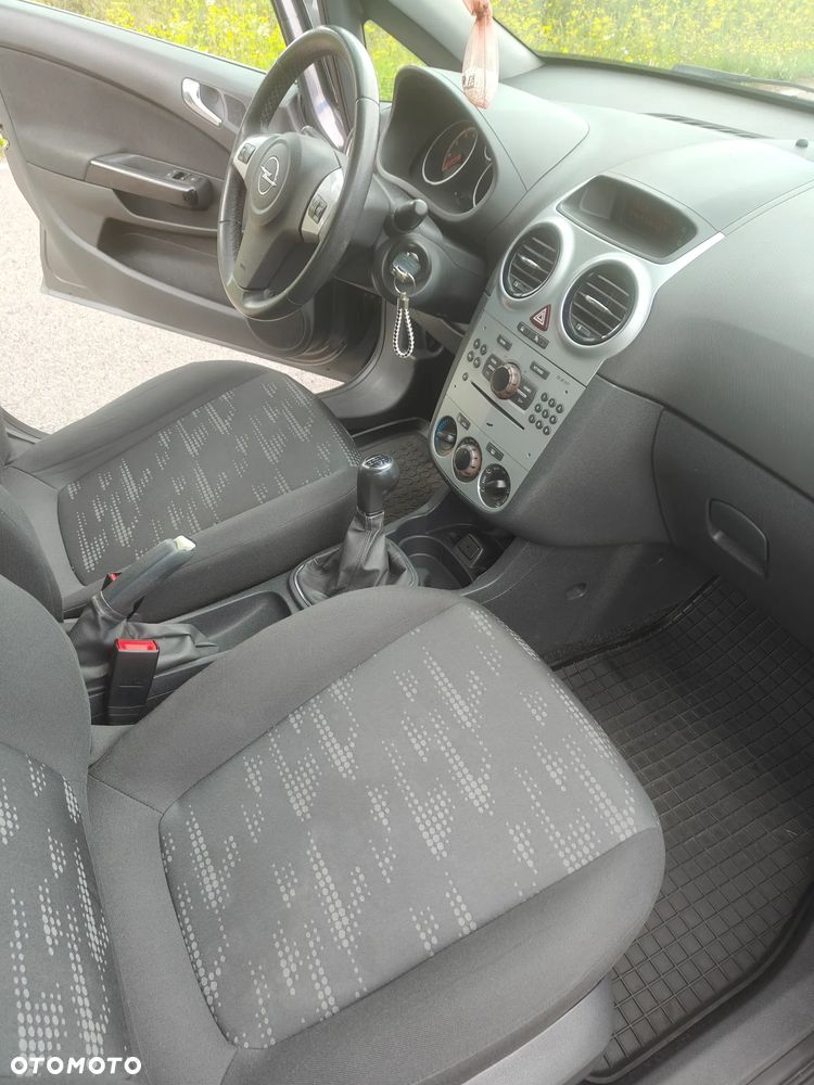 Opel Corsa - 14