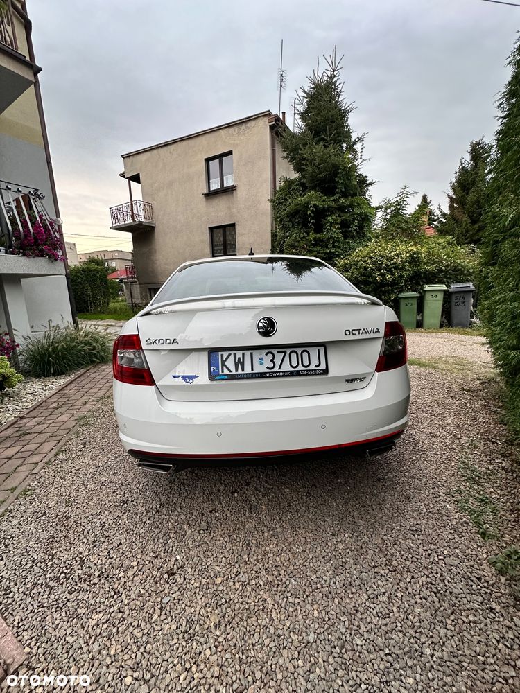 Skoda Octavia 2.0 TDI RS DSG - 7