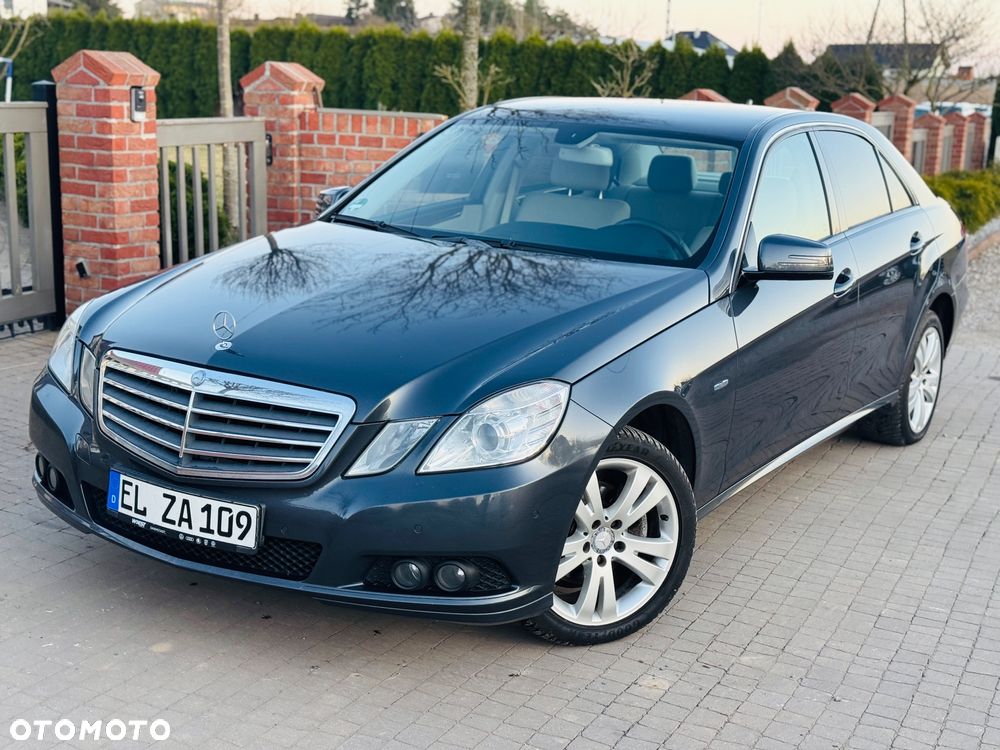 Mercedes-Benz Klasa E 200 BlueEFFICIENCY 7G-TRONIC Elegance - 1