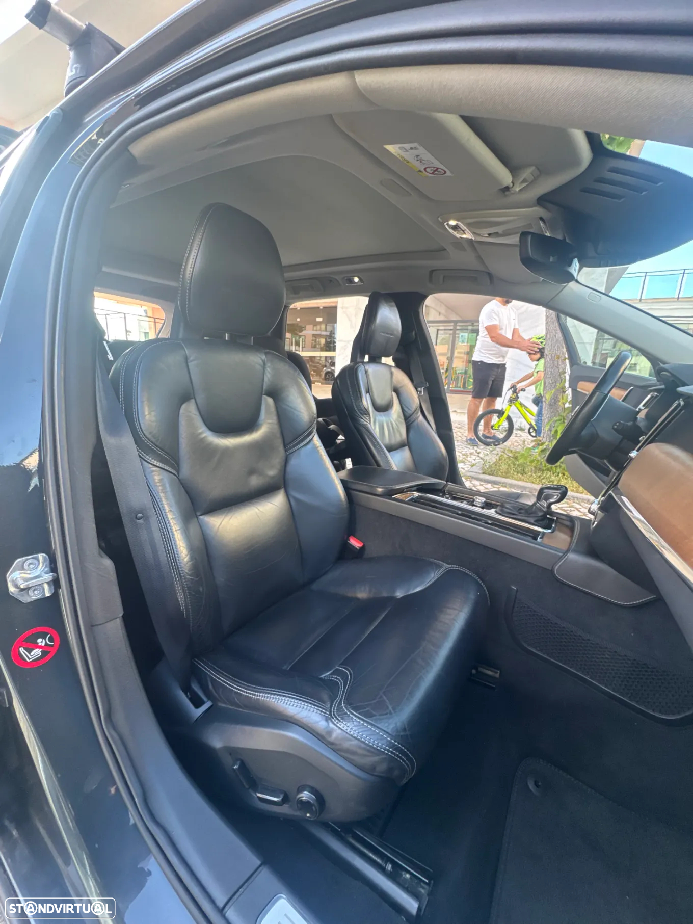Volvo V90 2.0 D4 Momentum Geartronic - 6