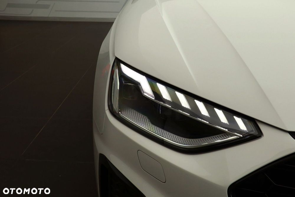 Audi A4 Limousine - 10
